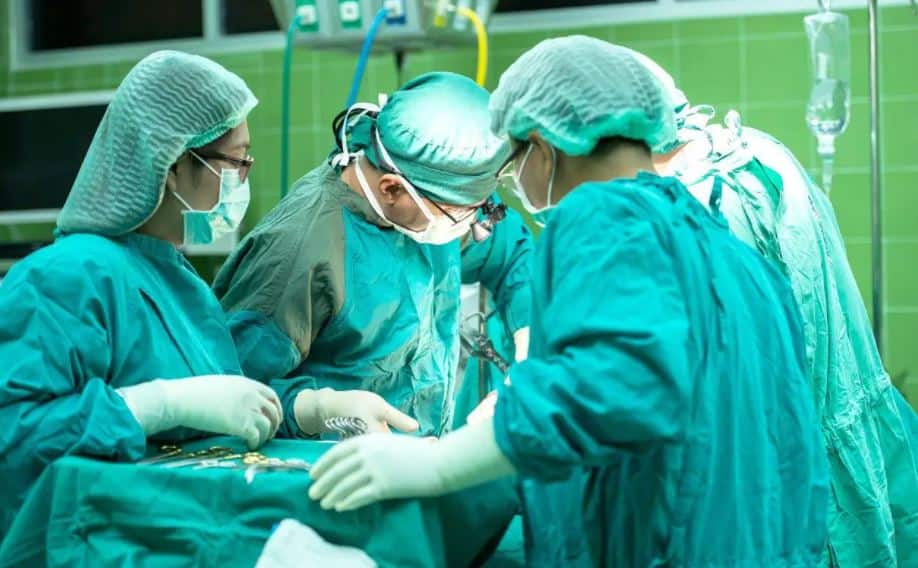 Advantages Of Minimally Invasive Lung Transplant Over Open Surgery